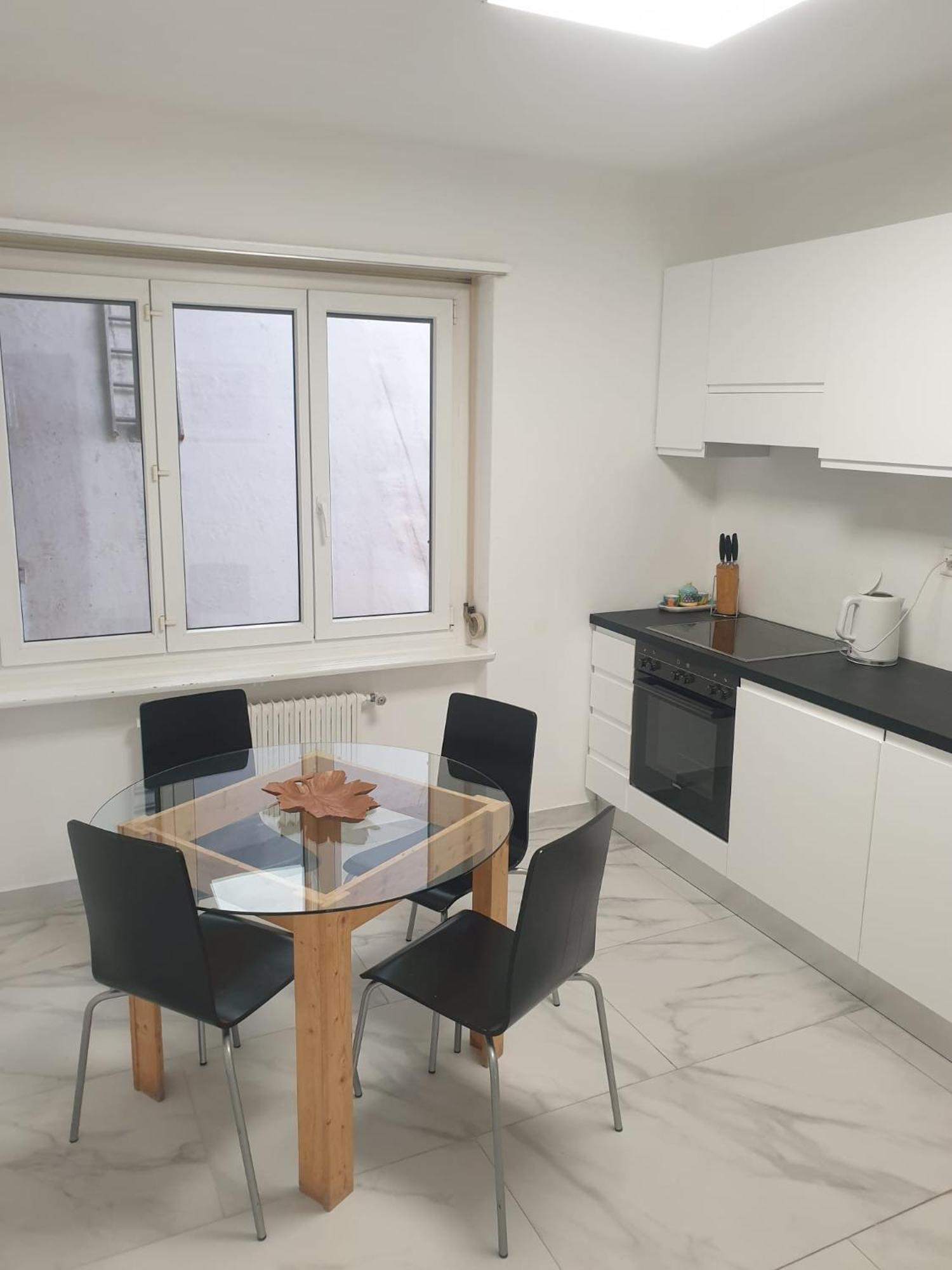 Lugano Lakeview Apartment With Self Check-In & Private Parking On Request Kültér fotó